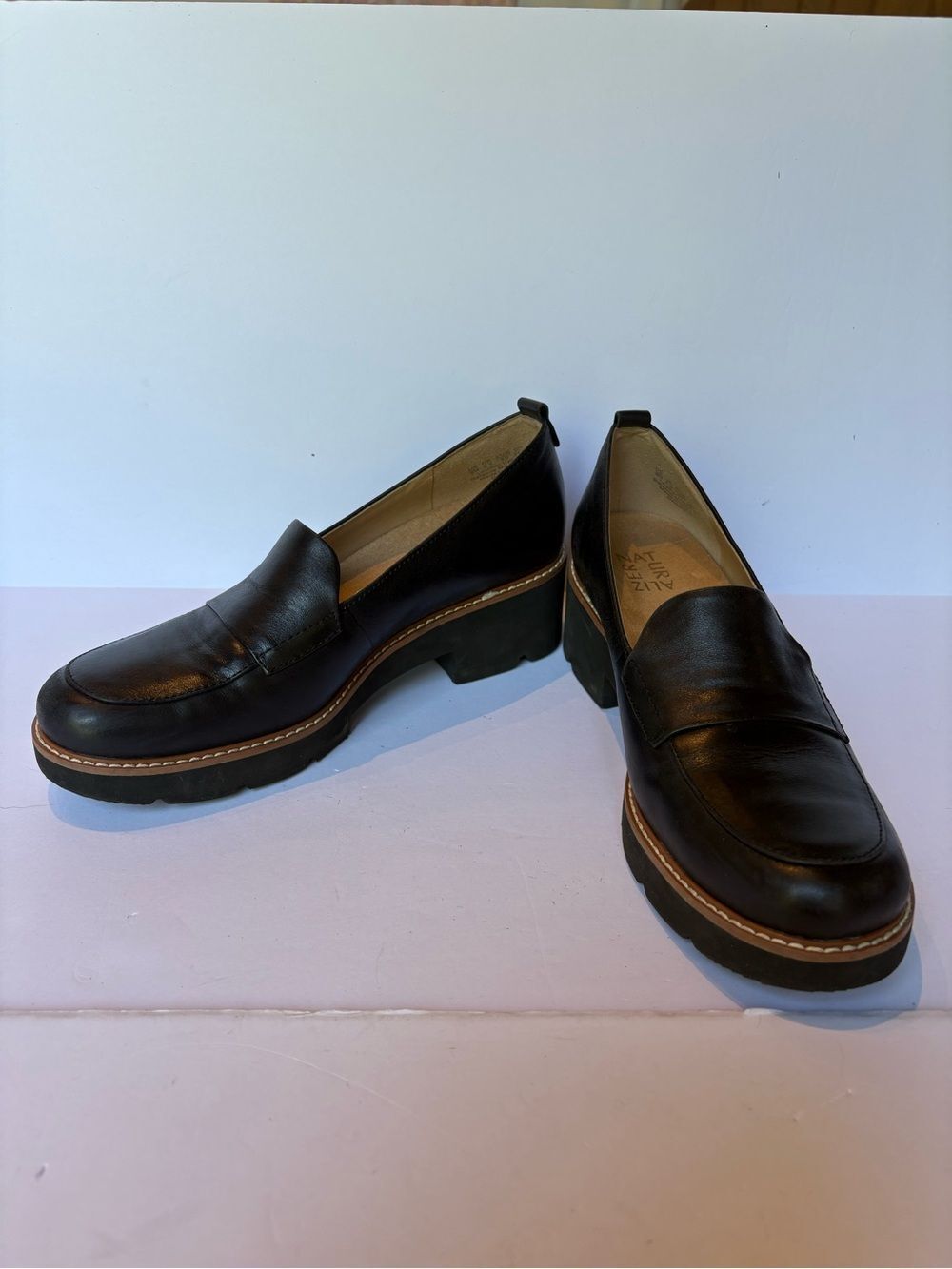 Naturalizer Women's Black Leather Platform Loafers "Darry" Size 9M Leather